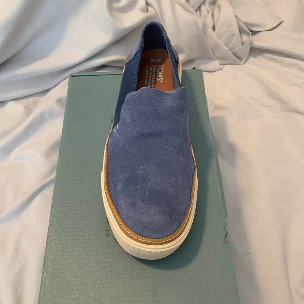 Toms Sunset slip on